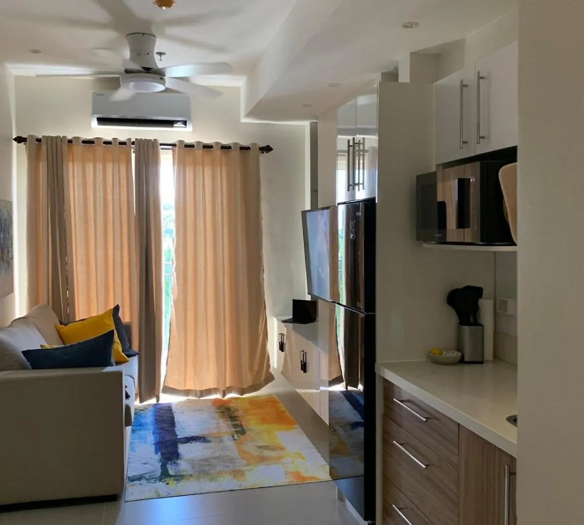 アパート Convenient Davao Getawayアパートメント
